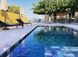 Casa Santa Giulia, hotel with pools in Propriano