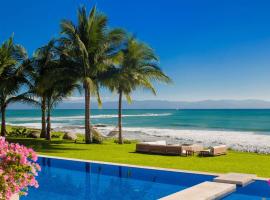 Beachfront Ranchos Luxury House, hotel in Punta Mita