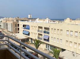 Apartamento Andalucía - vistas al mar, playa, puerto deportivo, garaje، فندق بالقرب من Puerto de Garrucha، غاروشا