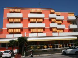 Hotel Paron, hôtel à Bibione
