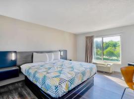 Motel 6 Virginia Beach، فندق في فرجينيا بيتش