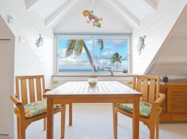 Deja Blue - Comfortable Beachfront condo, vacation rental in Marigot