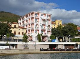 Hotel Mozart, hotel in Opatija