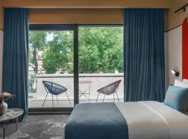 Heritage Hotel and Suites