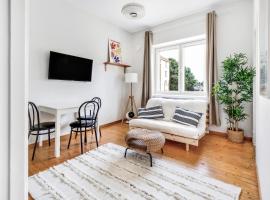 WeHost Colorful Studio next to Park Puijonpuistikko in Vallila Neighborhood