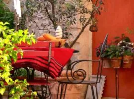 B&B in Arles "L'Atelier du Midi" chambre d'hôtes centre historique ARLES