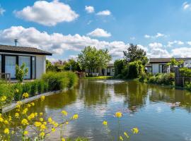 EuroParcs de Woudhoeve, hotel with pools in Egmond aan den Hoef