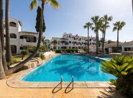 Apartamento recién reformado en Cala en Porter, family hotel in Cala'n Porter