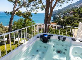 Decori Suites Amalfi Coast - Full Sea View - Free Parking, kh&aacute;ch sạn c&oacute; hồ bơi ở Vietri