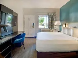 Studio 6 Suites Lawndale, CA South Bay