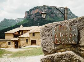 Cases Altes de Posada, auberge de jeunesse à Navés