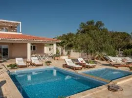 Filothei Beach House with pool