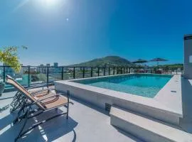 Adra 205 - 3 Bedrooms - 2 Parking Spaces | Downtown Bombinhas