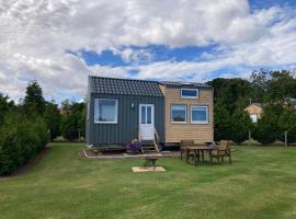 The Cedar Tiny House, rumah kecil di Coldingham