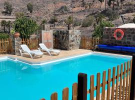 casa rural LA LIMERA con piscina privada, landsted i Santa Lucía