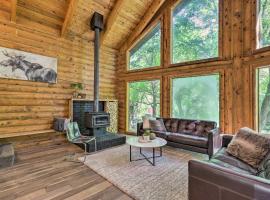 Provo Cabin with Mountain Views, Babbling Creek, ваканционна къща в Sundance