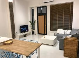 Fourteen All Seasons House