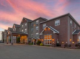 Best Western Plus Fredericton Hotel & Suites: Fredericton şehrinde bir otel