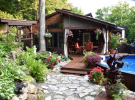 PETIT COIN DE PARADIS, hotel di Sainte Anne des Lacs