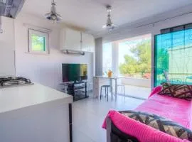 Apartments by the sea Rogac, Solta - 11220