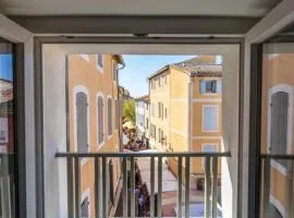 Appartement à L'Isle-sur-la-Sorgue avec vue sur la ville