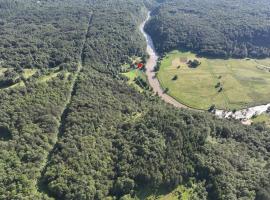 Hidden Valley Korana, Hotel in Slunj