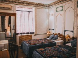 Minzifa Inn, posada u hostería en Bukhara