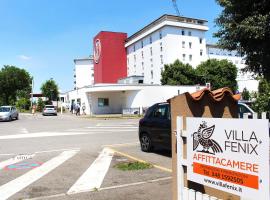 VILLA FENIX OSIO SOTTO 2: Osio Sotto'da bir otoparklı otel