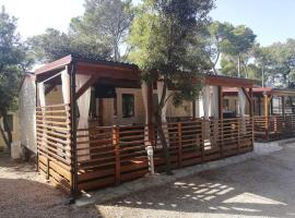 Mobile home Happy Summer: Biograd na Moru şehrinde bir kamp alanı