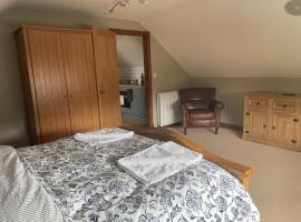 Fabulous 2 Bed Apartment, hotel in Penrith
