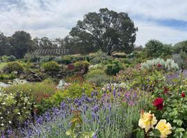 River Gardens Axedale Pet Friendly Farmstay B&B