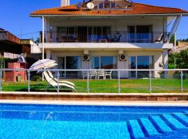 Вила Сънрайз - Villa Sunrise, ваканционна къща във Варна