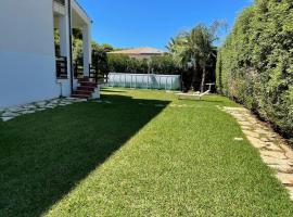Villa Jari, hotel v destinaci Carini