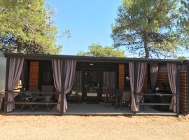 H&S Mobile Home, hotel v destinaci Privlaka