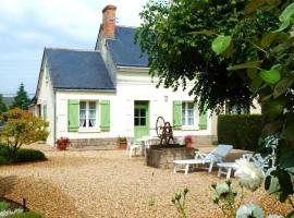 Gîte Gennes-Val-de-Loire, 4 pièces, 6 personnes - FR-1-622-40, hotel con estacionamiento en Saint-Martin-de-la-Place