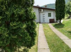 Dule 1, hotel v destinaci Čučunje