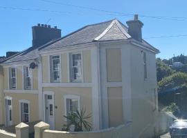 The Bonting beautiful three bed townhouse near harbour and beach, hotel di Torquay