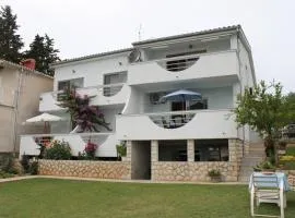 Apartments by the sea Posedarje, Novigrad - 6617