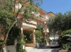 Apartment Tucepi 6806b