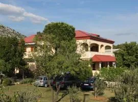 Apartments with a parking space Starigrad, Paklenica - 6595