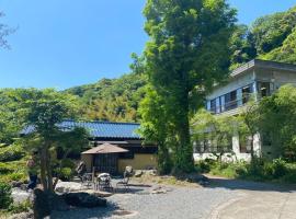 HOSHIYAMA A extra for pets - Vacation STAY 07884v، فندق في فوجينوميا