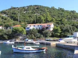 Apartments and rooms by the sea Zaklopatica, Lastovo - 8339