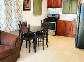 2 bedroom apartmen in the heart of west end!