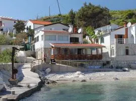 Apartments by the sea Cove Zarace, Hvar - 8778