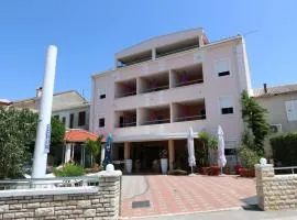 Apartments with a parking space Novalja, Pag - 6432