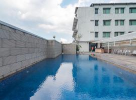 Urbanview Hotel Newton Riau Bandung by RedDoorz, hotel in Bandung Wetan, Bandung