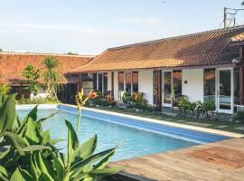 Nami Surf Stay, habitación en casa particular en Canggu