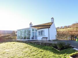Ty Twmp Tump Cottage, holiday home in Brecon