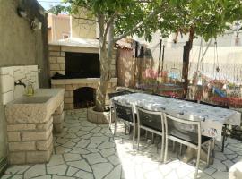 Holiday house MORO, hotel v destinaci Orlec