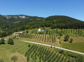 Kljajevica Orchard, hytte i Pljevlja
